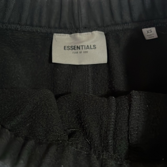 Essentials sweatpants - Picture 3 of 5